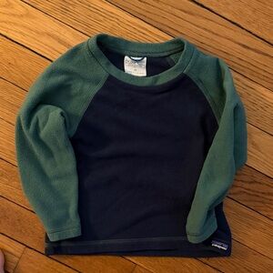 Patagonia Kids 2T Fleece Crew Neck Green and Black